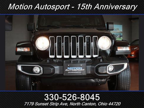Used 2021 Jeep Wrangler Unlimited Sahara w/ Dual Top Group AWD/4WD image 46
