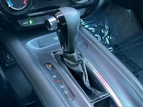 Used 2018 Honda HR-V LX image 22