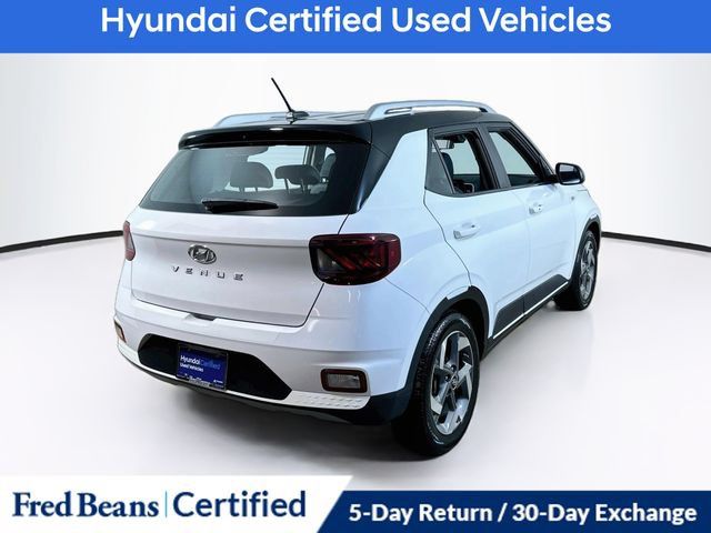 Used 2023 Hyundai Venue Limited FWD image 13