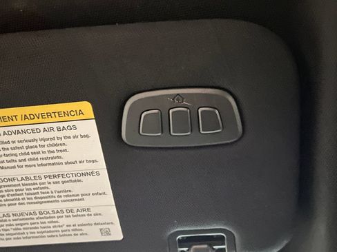 Used 2025 Ford Explorer ST-Line AWD/4WD image 93