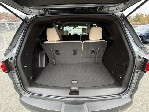 Used 2023 Chevrolet Traverse LS w/ Safety Package image 21
