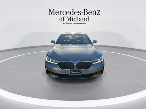 Used 2023 BMW 530i image 3