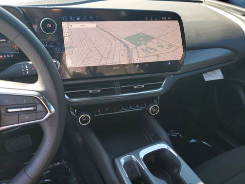 New 2026 Chevrolet Equinox EV LT image 22