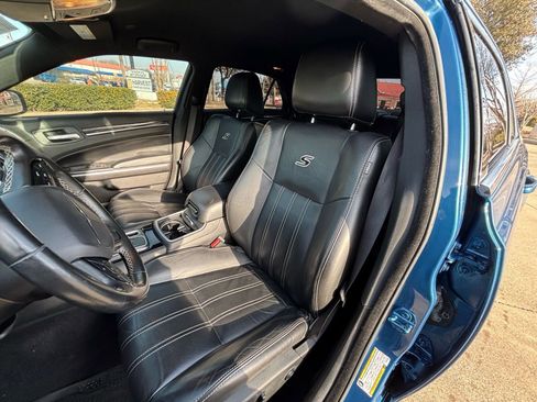 Used 2020 Chrysler 300 S image 14