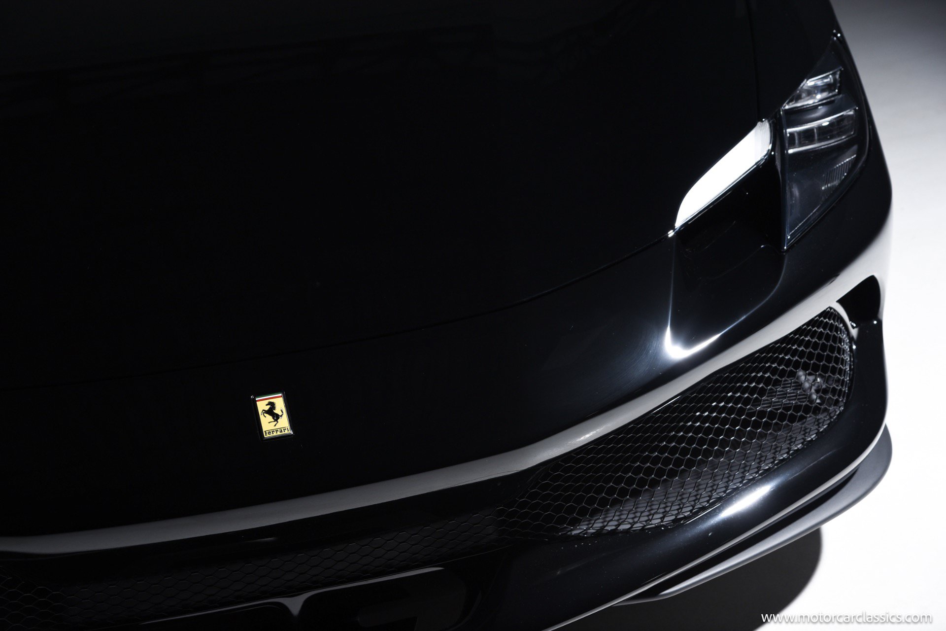 Used 2023 Ferrari 296 GTB RWD image 14