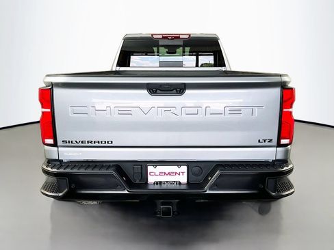 Used 2025 Chevrolet Silverado 2500 LTZ w/ Trail Boss Package AWD/4WD image 8