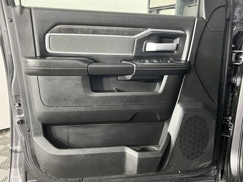 Used 2023 RAM 2500 Big Horn w/ Night Edition image 22