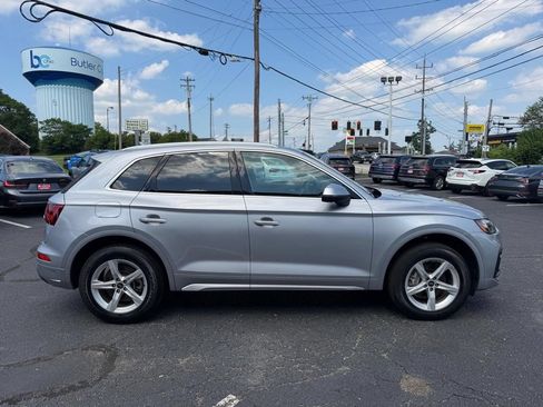 Used 2023 Audi Q5 2.0T Premium w/ Convenience Package AWD/4WD image 5