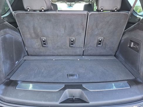 Used 2024 Cadillac Escalade Sport w/ LPO, ONYX Package AWD/4WD image 38