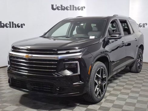 New 2026 Chevrolet Traverse High Country image 3