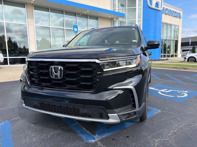 Certified 2024 Honda Pilot Elite image 2