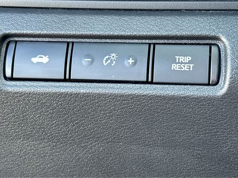 Used 2022 Nissan Altima 2.5 SR image 11