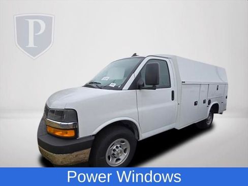 New 2025 Chevrolet Express 3500 w/ Power Convenience Package image 9