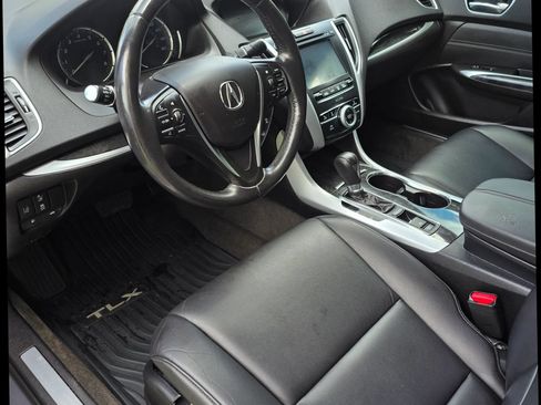 Used 2019 Acura TLX FWD image 5
