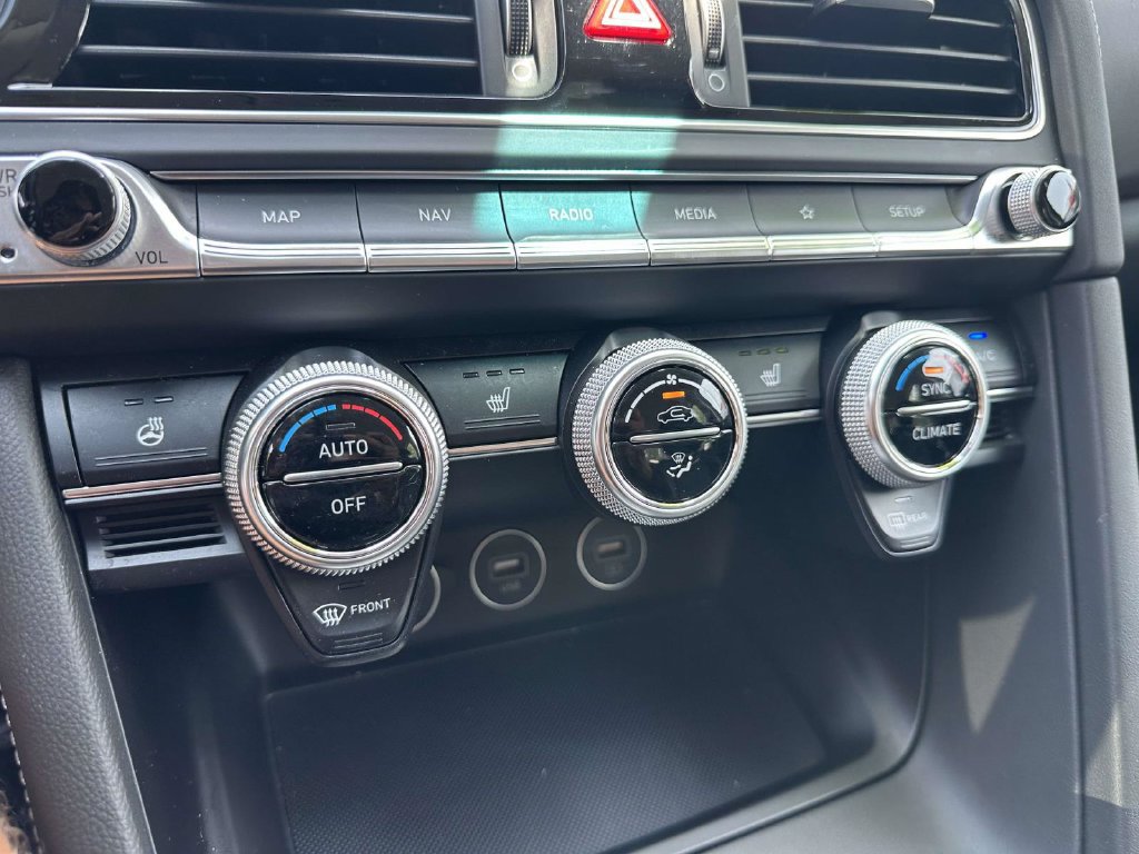 Used 2023 Genesis G70 3.3T AWD/4WD image 24