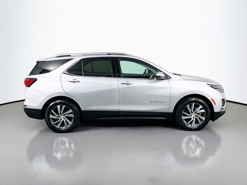 Used 2022 Chevrolet Equinox Premier image 4