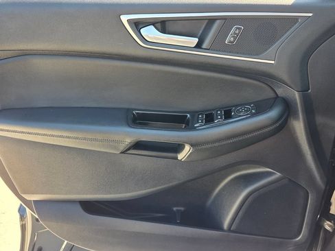 Used 2020 Ford Edge SEL FWD image 32
