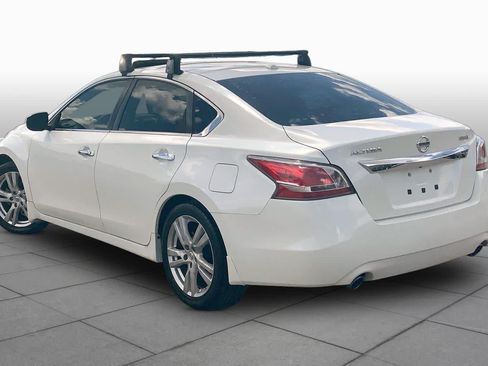Used 2014 Nissan Altima 3.5 SL w/ Technology Package FWD image 11