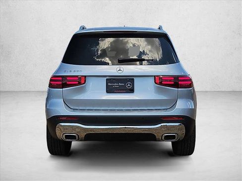 Certified 2026 Mercedes-Benz GLB 250 image 7