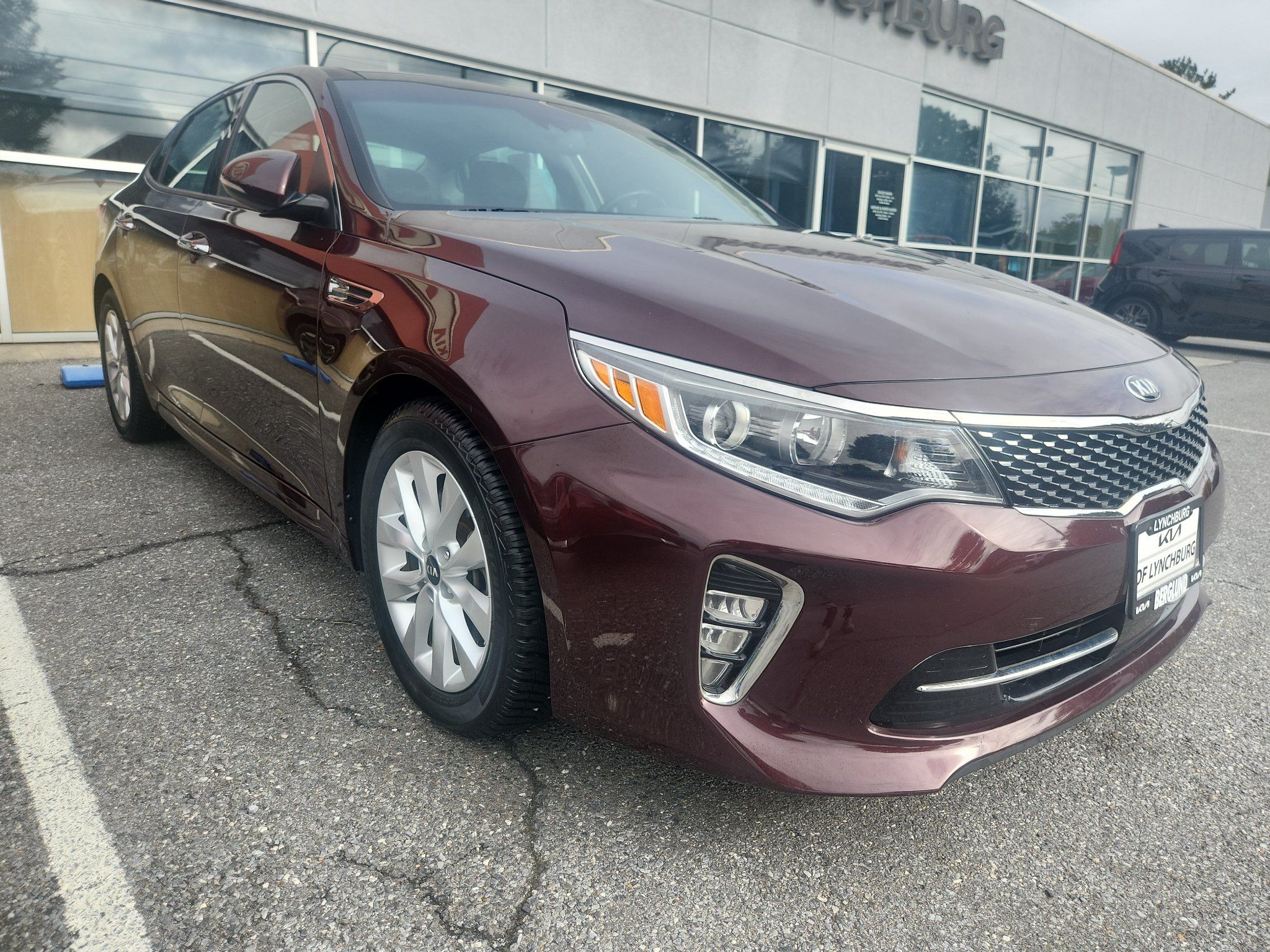 Used 2018 Kia Optima EX w/ Technology Package FWD image 1