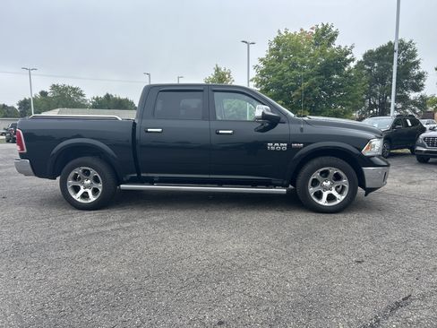 Used 2015 RAM 1500 Laramie w/ Convenience Group AWD/4WD image 3