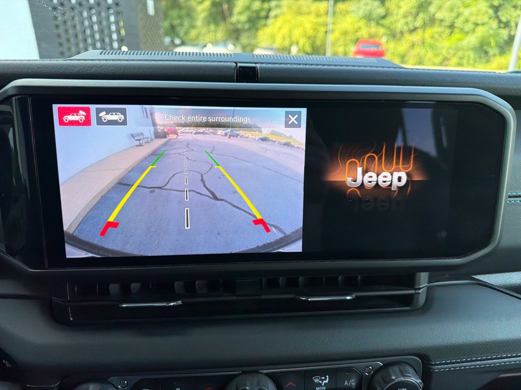 Used 2024 Jeep Wrangler High Altitude AWD/4WD image 92