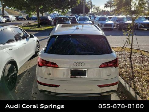 Used 2023 Audi Q5 2.0T Premium w/ Convenience Package image 18