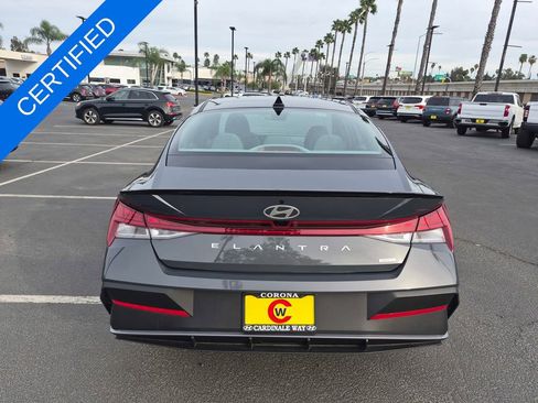 Used 2025 Hyundai Elantra SEL image 6