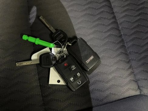 Used 2019 GMC Yukon SLE RWD image 23
