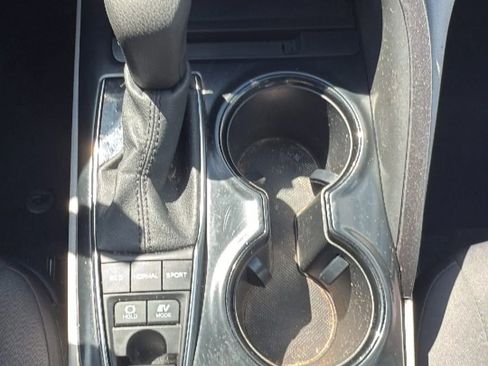 Used 2020 Toyota Camry LE w/ Fleet Convenience Package image 20