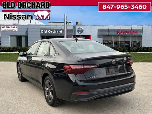 Used 2023 Volkswagen Jetta SE image 7