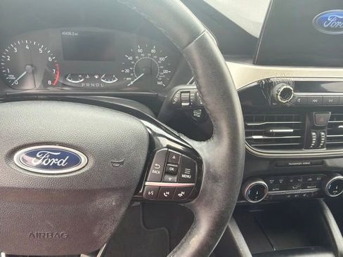 Used 2022 Ford Escape SEL AWD/4WD image 17