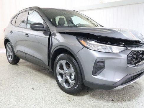 Used 2026 Ford Escape ST-Line w/ Cold Weather Package AWD/4WD image 5