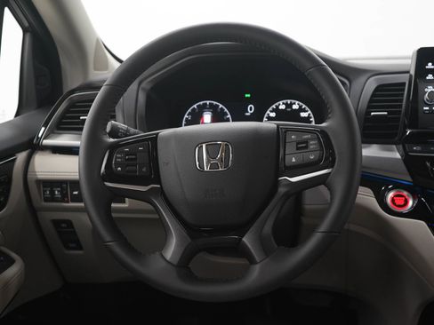 Used 2026 Honda Odyssey Touring image 19