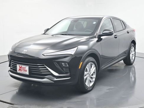 New 2026 Buick Envista Preferred image 2