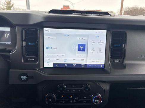 Used 2024 Ford Bronco Black Diamond image 20