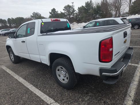 Used 2019 Chevrolet Colorado W/T image 2