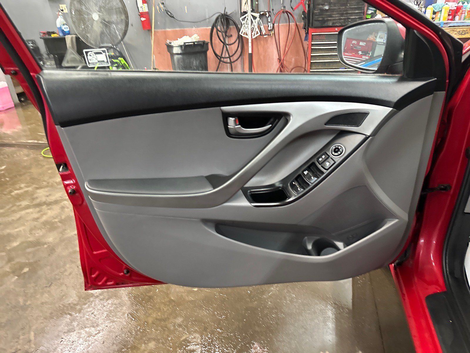 Used 2016 Hyundai Elantra SE FWD image 13