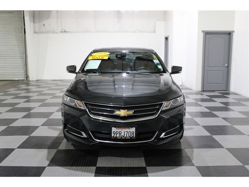 Used 2015 Chevrolet Impala LT image 3