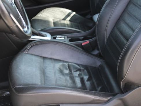 Used 2019 Buick Cascada Premium image 28