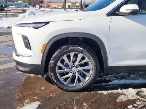 New 2026 Buick Envision Sport Touring image 9