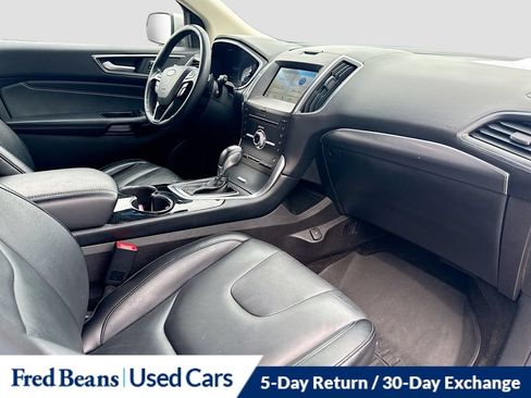 Used 2018 Ford Edge Titanium AWD/4WD image 36