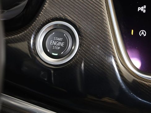 Used 2023 Cadillac XT6 Sport w/ Platinum Package image 32