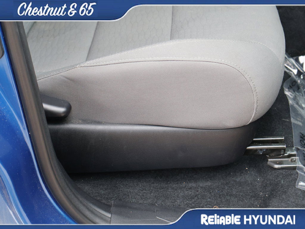 Used 2018 Toyota Tacoma SR5 RWD image 10