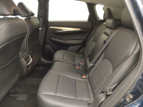 Used 2019 INFINITI QX50 Luxe w/ Navigation Package FWD image 18