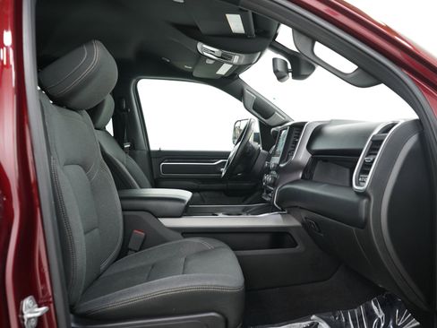 Used 2019 RAM 1500 Big Horn AWD/4WD image 13