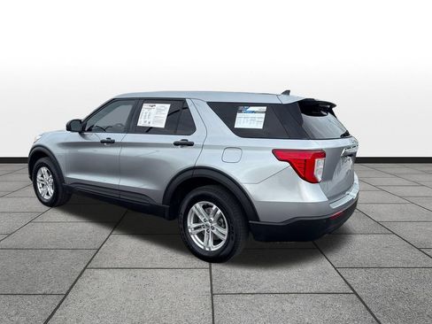 Used 2023 Ford Explorer 4WD image 3