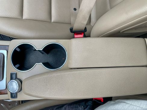 Used 2012 Mercedes-Benz C 300 4MATIC Sedan image 34