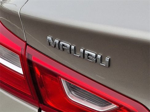Used 2024 Chevrolet Malibu LT image 25