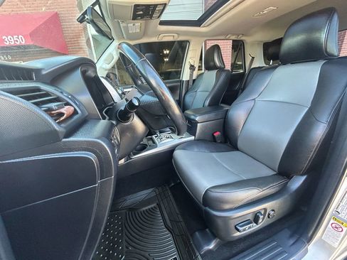 Used 2014 Toyota 4Runner SR5 Premium image 12